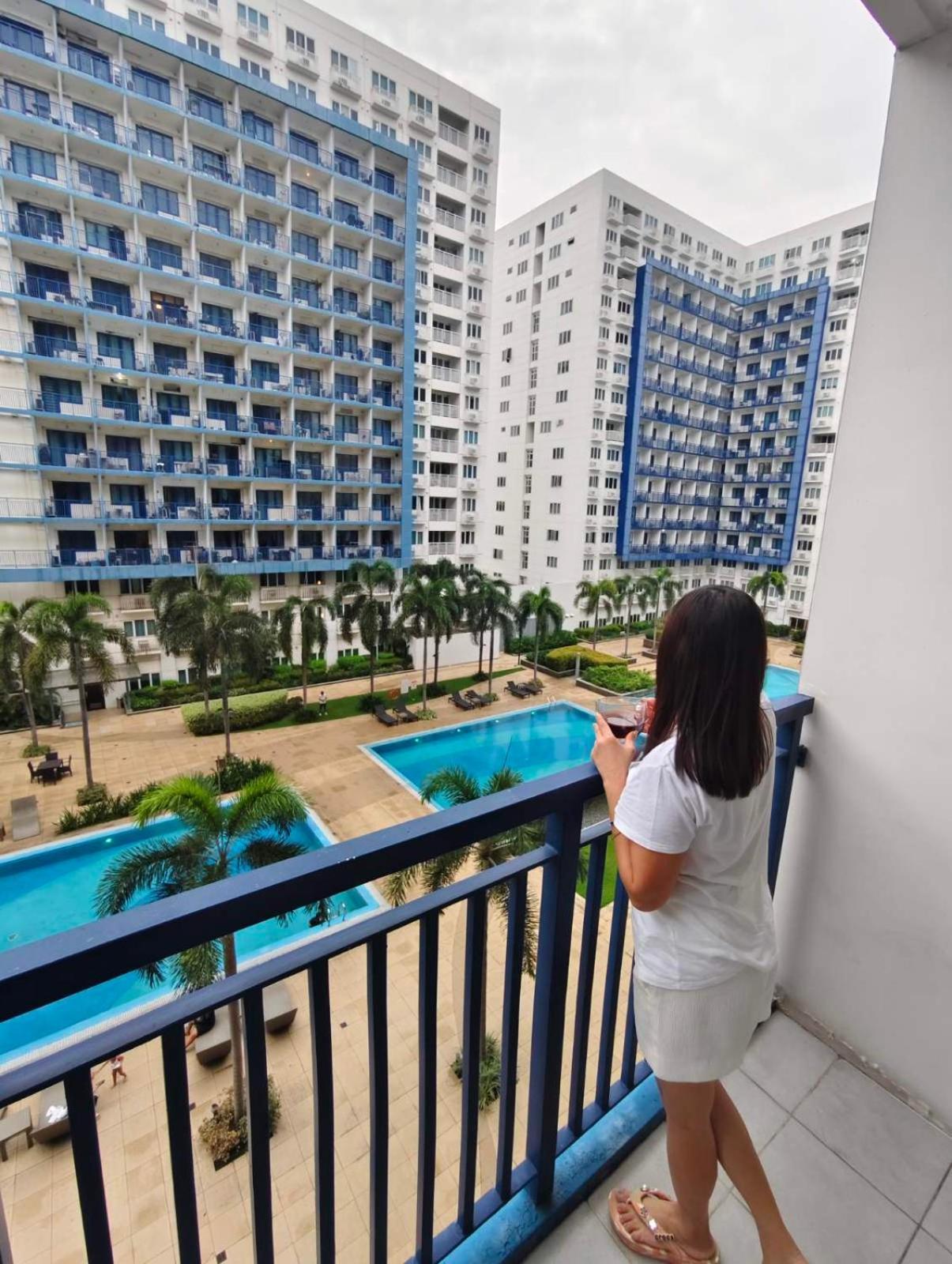 Bliss Staycation At Sea Residences By John Манила Экстерьер фото