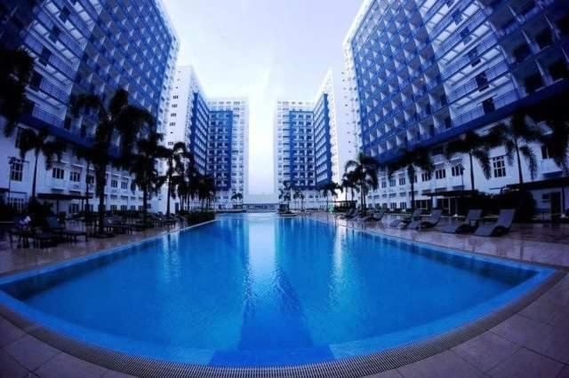 Bliss Staycation At Sea Residences By John Манила Экстерьер фото